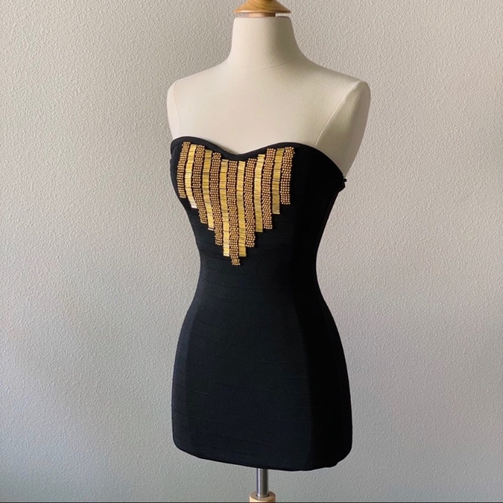 NWOT 2B Bebe Black Strapless Dress